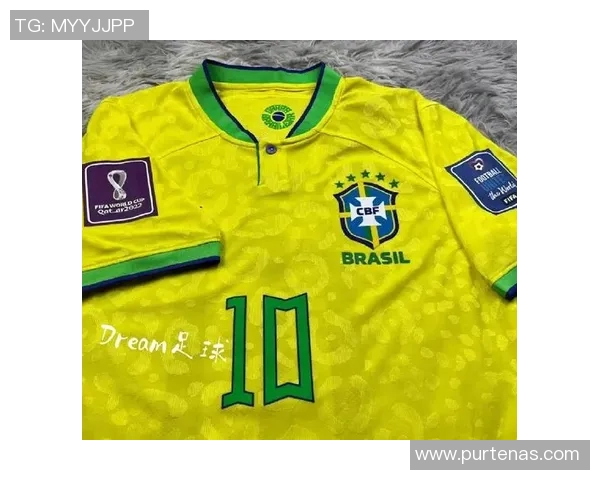 足球明星中那些身披3号战袍的传奇球员们的辉煌故事与成就