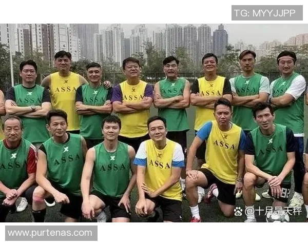 足球明星之间的友谊与竞争他们是如何相互认识和互动的