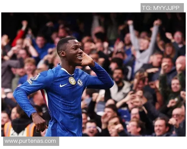 足球明星中谁的技术水平最为出众引发球迷热议与讨论 足球明星中谁的技术水平最为出众引发球迷热议与讨论