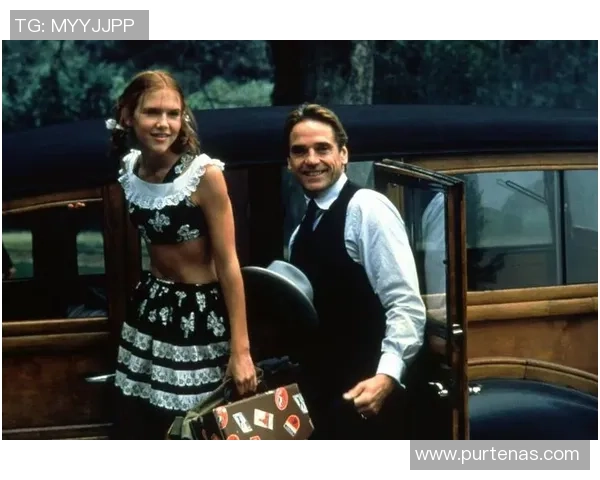 洛丽塔足球:青春与梦想交织的绿茵场上追逐的故事 洛丽塔足球:青春与梦想交织的绿茵场上追逐的故事