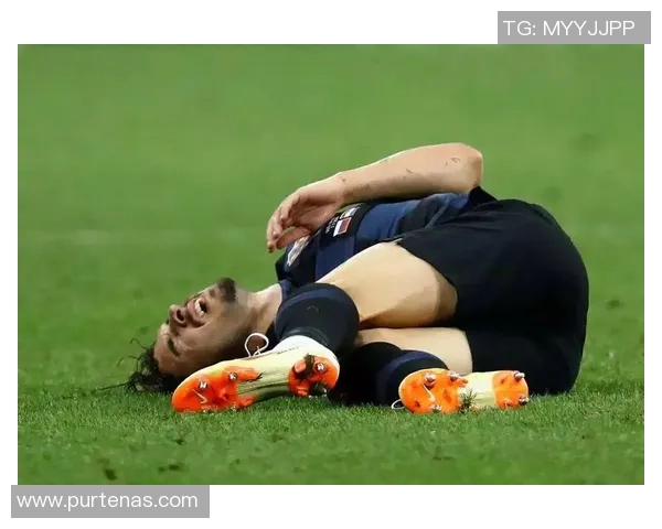 足球明星因失误被判刑入狱揭示运动员生活背后的艰辛与挑战