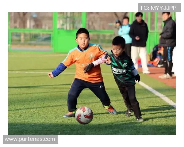 足球明星在失去孩子后重拾信念与爱的旅程