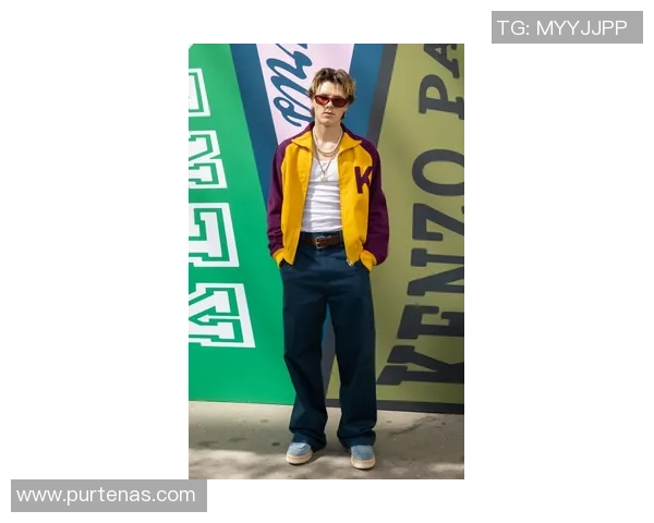 足球明星拖鞋的时尚潮流与设计理念全解析