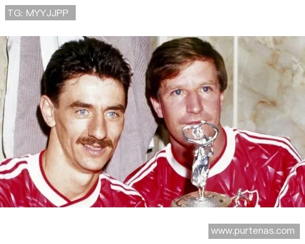 足球明星留胡子的原因探讨与时尚潮流的关系分析