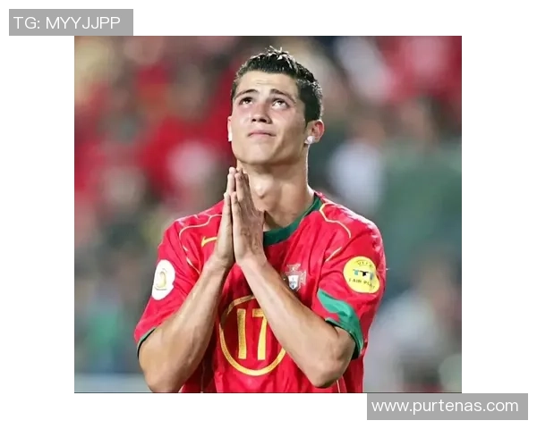 足球明星的悲伤瞬间与背后的故事揭示了他们不为人知的脆弱与坚强